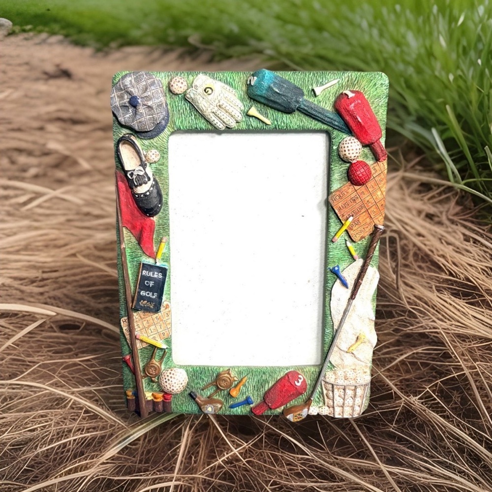 Russ Golf Themed Picture Frame  3.5 X 5 Tabletop 3-D Tee Club Balls Bag